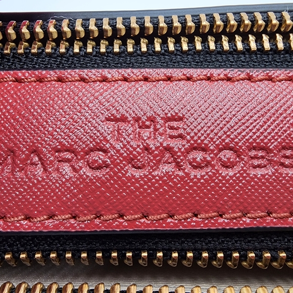 SOLD!!  Marc Jacobs The Snapshot Crossbody Bag, Saffiano Leather, Dust Bag, NWT - Picture 5 of 16